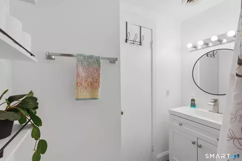 64 Shepard Ave #64, Hamden, CT 06514 photo 13