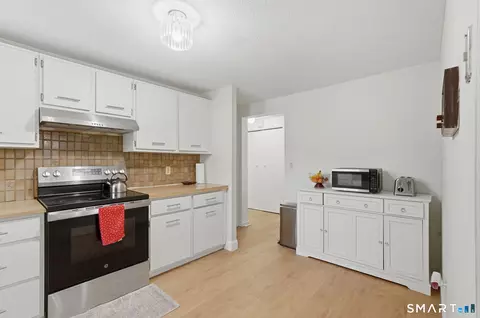 64 Shepard Ave #64, Hamden, CT 06514 photo 5