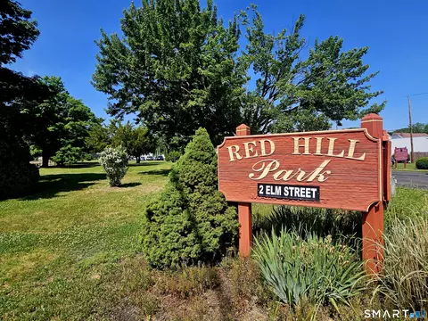 35 Grove St, East Windsor, CT 06088