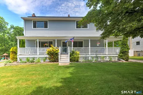 92 Bird Ln, Milford, CT 06460