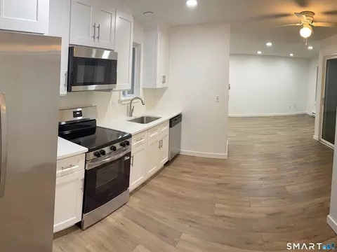 66 Nashville Rd #J, Bethel, CT 06801