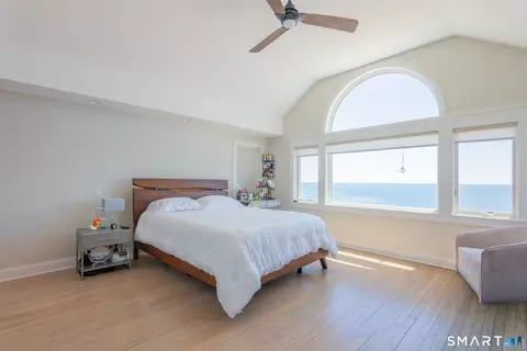 Bedroom - 49 Hammock Rd, Clinton, CT 06413 photo 1 of 7