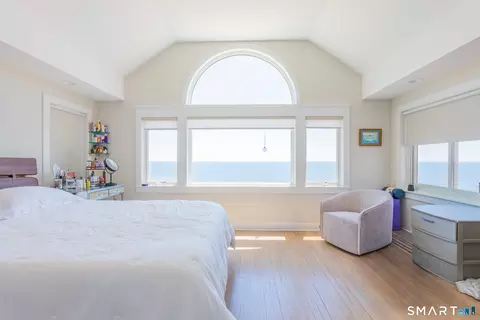 Bedroom - 49 Hammock Rd, Clinton, CT 06413 photo 4 of 7