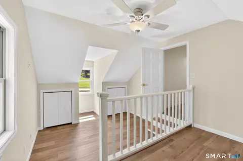 Entry Way - 365 Munger Ln, Bethlehem, CT 06751 photo 2 of 2