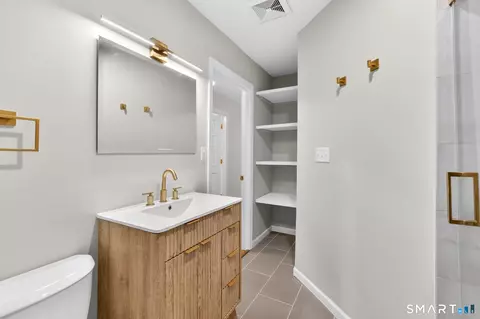 Bath - 365 Munger Ln, Bethlehem, CT 06751 photo 4 of 5