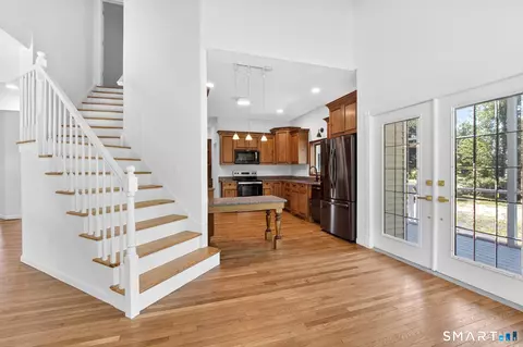 Entry Way - 365 Munger Ln, Bethlehem, CT 06751 photo 1 of 2
