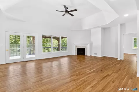 Living - 365 Munger Ln, Bethlehem, CT 06751 photo 2 of 4