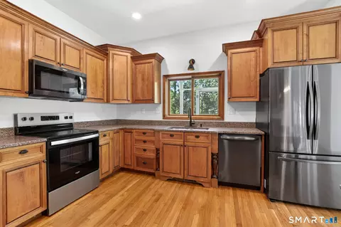 Kitchen - 365 Munger Ln, Bethlehem, CT 06751 photo 2 of 2