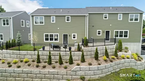 Exterior - 8 View St #7, Greenwich, CT 06830 photo 2 of 3