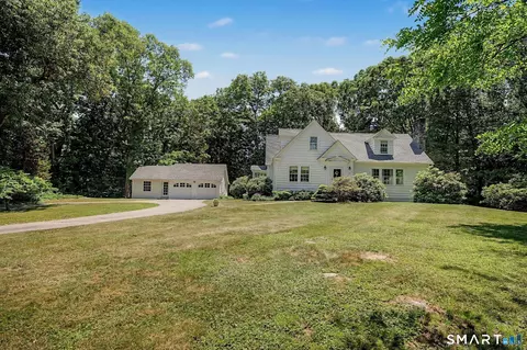20 Forest Hills Dr, Madison, CT 06443