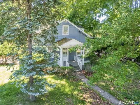 32 Morningside Dr N, Westport, CT 06880