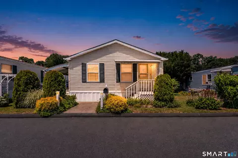5 Loring Ct, Wallingford, CT 06492