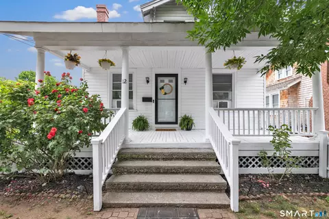 12 Violet St, Hamden, CT 06517
