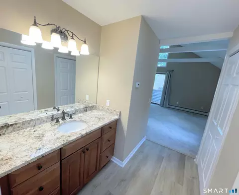 Entry Way - 17 Yankee Glen Dr # -D, Madison, CT 06443 photo 3 of 3