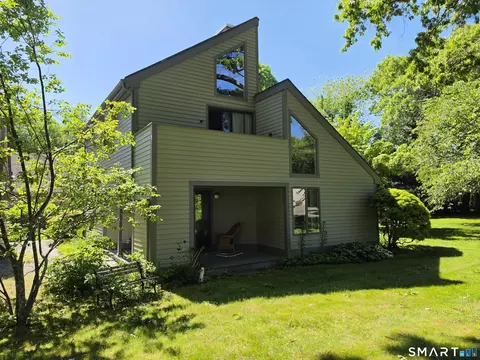17 Yankee Glen Dr # -D, Madison, CT 06443