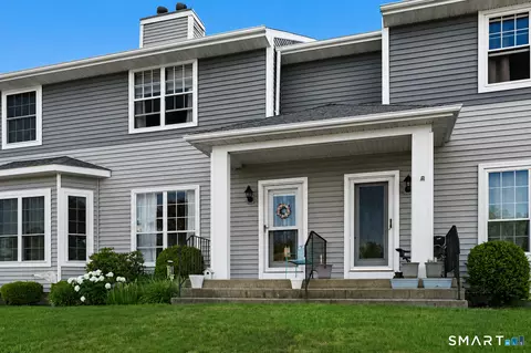 2003 Winslow Dr #2003, Watertown, CT 06795