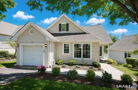 25 Hamden Hills Dr #23, Hamden, CT 06518