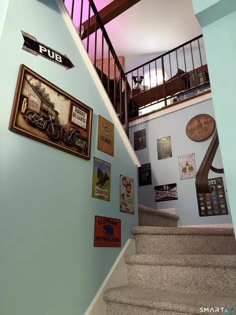 Entry Way - 39 Cottage St, Monroe, CT 06468 photo 1 of 1