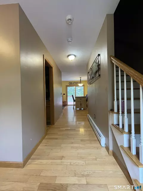 Entry Way - 560 S Frontage Rd, Killingly, CT 06239 photo 1 of 5