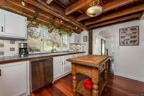 Kitchen - 175 Mountain Rd, Wilton, CT 06897 photo 1 of 4