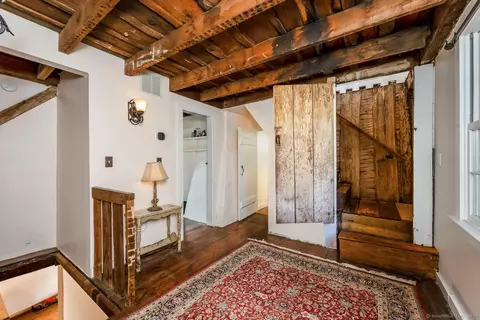 Entry Way - 175 Mountain Rd, Wilton, CT 06897 photo 4 of 5