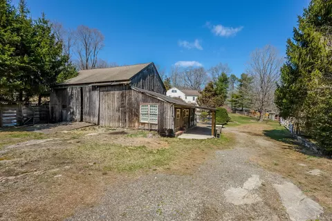 Exterior - 175 Mountain Rd, Wilton, CT 06897 photo 3 of 6