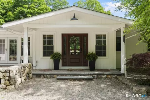 23 Laurel Ln, Wilton, CT 06897