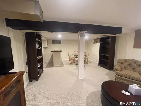 Living - 41 Cumpstone Dr, Hamden, CT 06518 photo 2 of 3