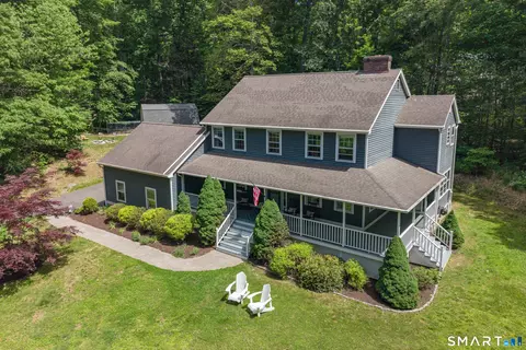 15 Saxony Ln, Woodbury, CT 06798