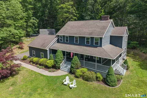 15 Saxony Ln, Woodbury, CT 06798