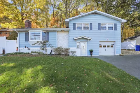 88 S King St, Danbury, CT 06811