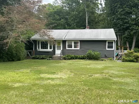 295 Liberty Hwy, Putnam, CT 06260