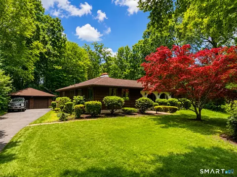 42 Philip Dr, Shelton, CT 06484