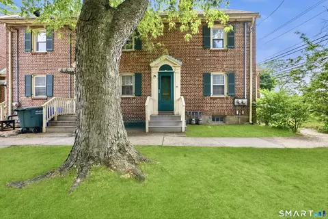 25 Little St, Bridgeport, CT 06604