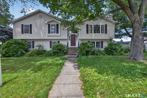 682 Milford Point Rd, Milford, CT 06460