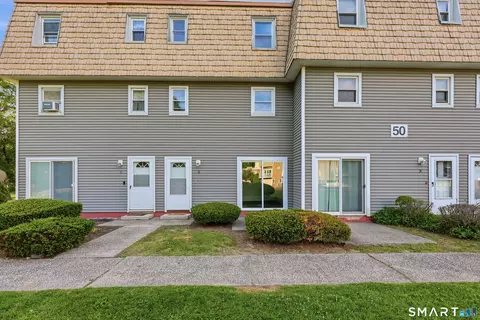 50 Meetinghouse Vlg #2, Meriden, CT 06450