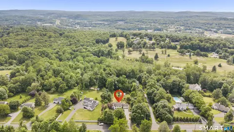 102 Whisconier Rd, Brookfield, CT 06804