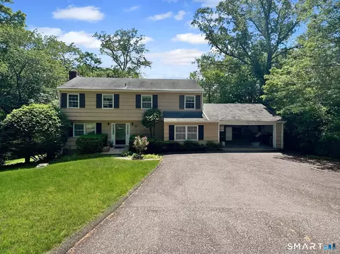 101 E Cross Rd, Stamford, CT 06907