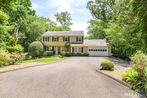 101 E Cross Rd, Stamford, CT 06907