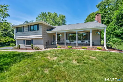 88 Meadow Wood Rd, Branford, CT 06405