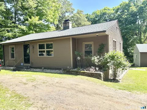 503 W Main St, Hebron, CT 06231