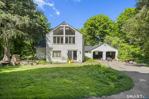 128 Terrys Plain Rd, Simsbury, CT 06070