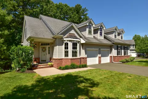 19 Marble Faun Ln #19, Windsor, CT 06095