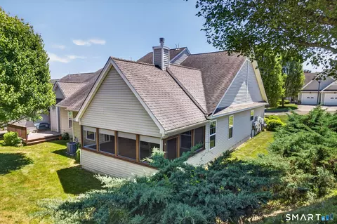128 Louis Hill Rd #128, Sandy Hook, CT 06482