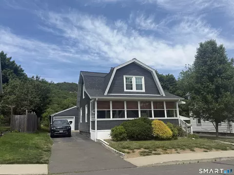 74 Highland Ave, Beacon Falls, CT 06403