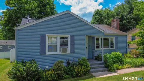79 Federal St, Hamden, CT 06514