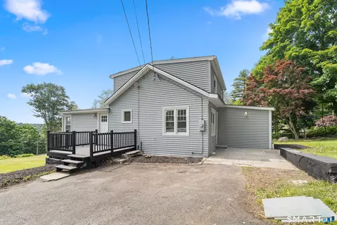 20 Fulton Dr, New Fairfield, CT 06812