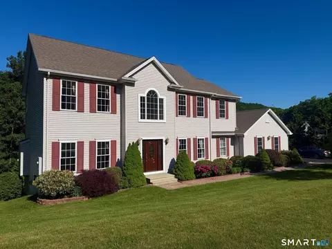 20 Upper Kensington Dr, East Lyme, CT 06333