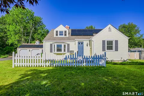 161 Red Stone Hl, Plainville, CT 06062