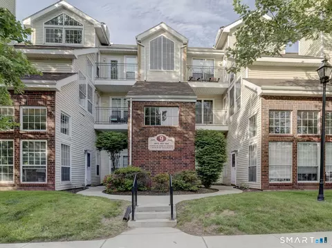 183 Carriage Crossing Ln #183, Middletown, CT 06457